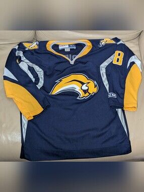 CCM Buffalo Sabres Daniel Briere NHL Licensed Jersey XL Youth